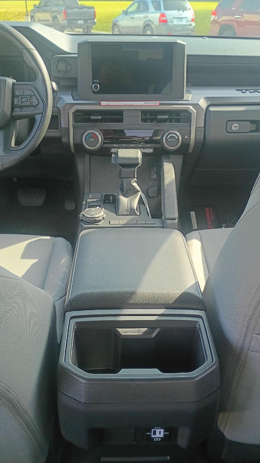 2026 Toyota Tacoma SR5 - Photo 14