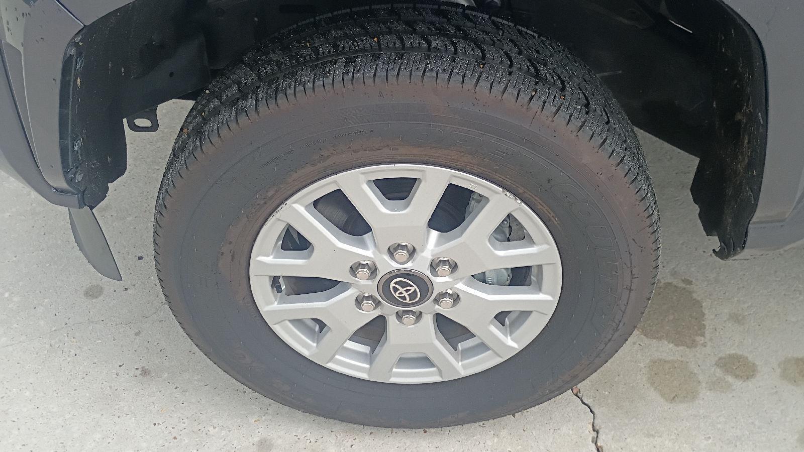 2024 Toyota Tacoma SR5 - Photo 24