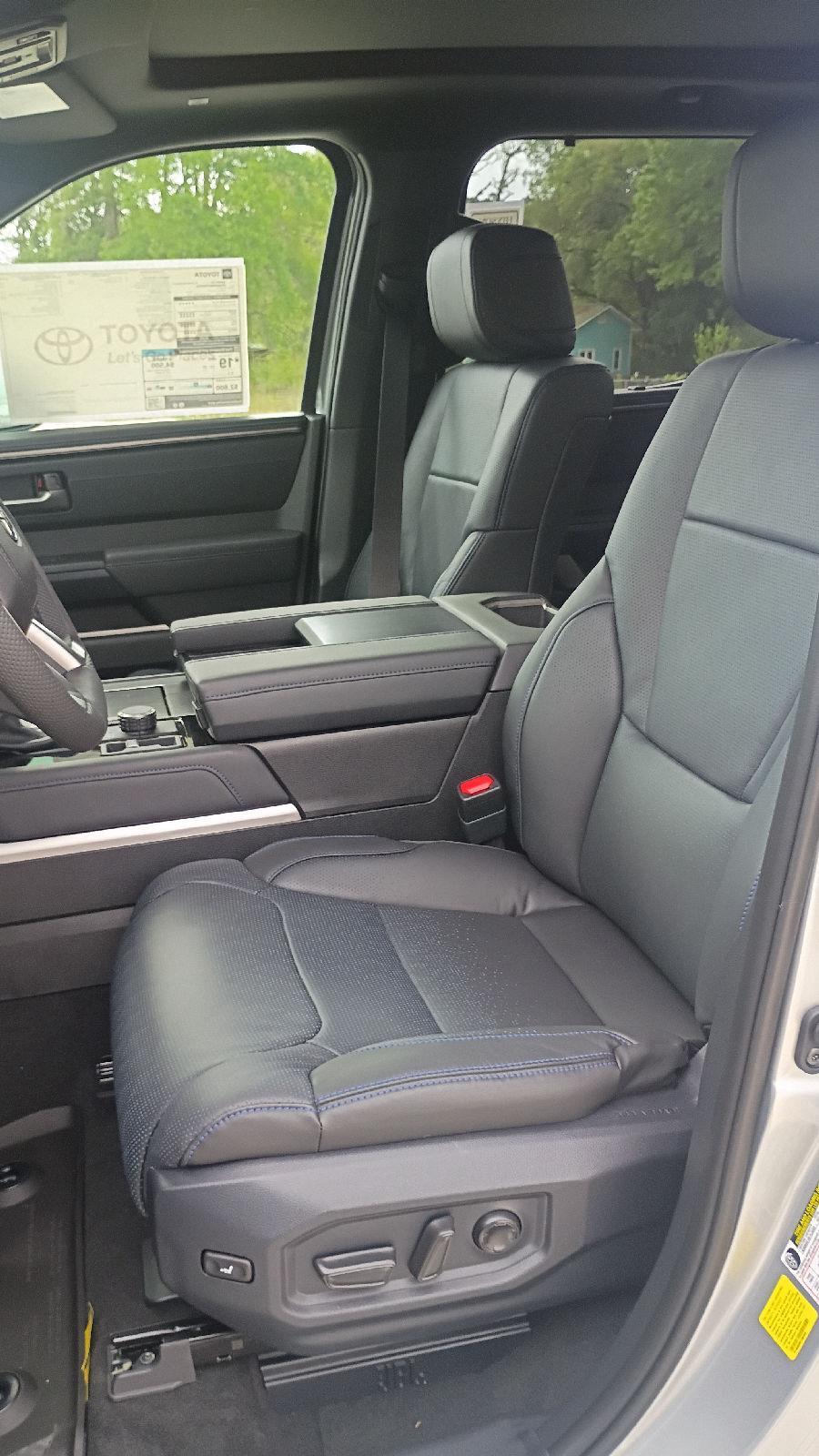 2026 Toyota Tundra Platinum - Photo 10