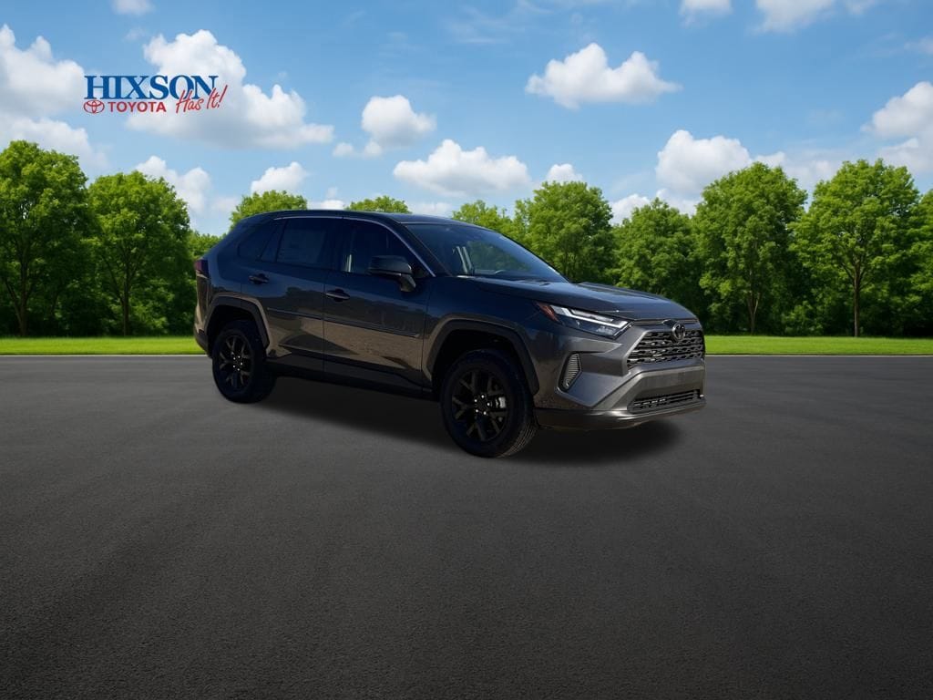 2025 Toyota RAV4 LE's photo
