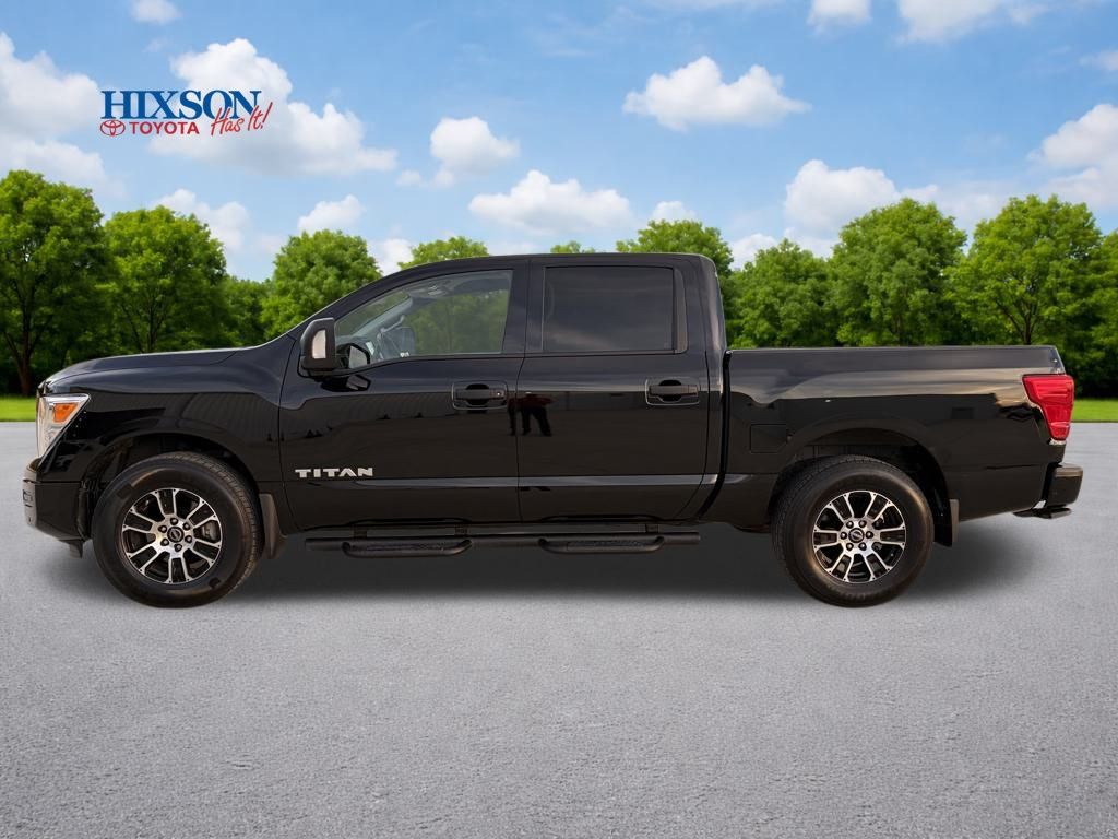 2024 Nissan Titan SV photo 4