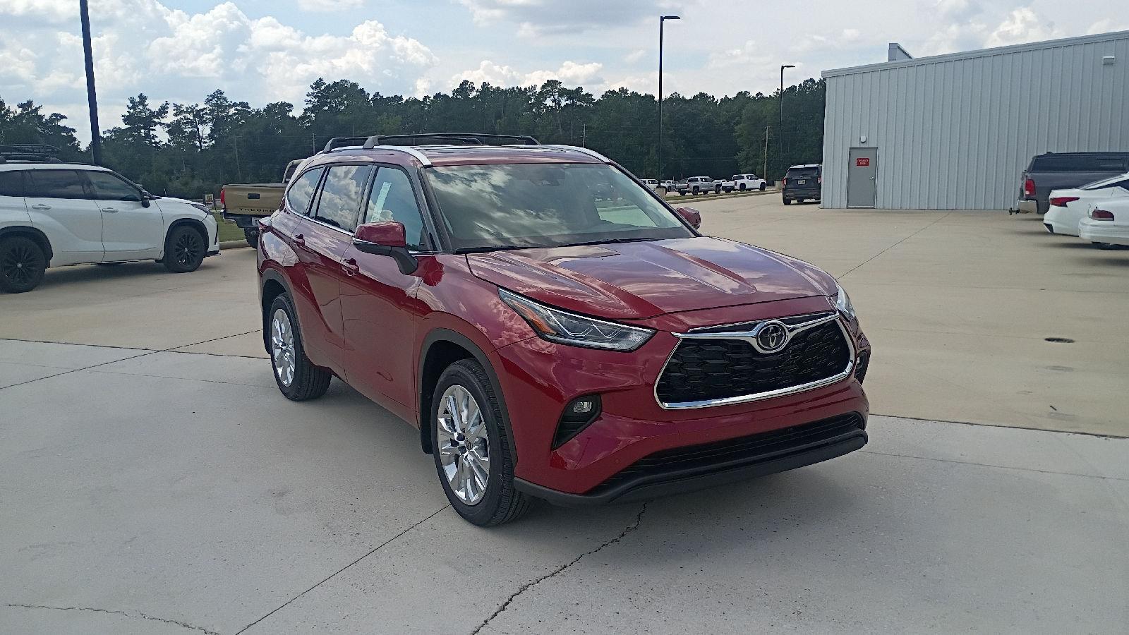 Red (Ruby Flare Pearl) 2026 Toyota Highlander SUV / Crossover All-Wheel Drive 8-Speed Dual Clutch