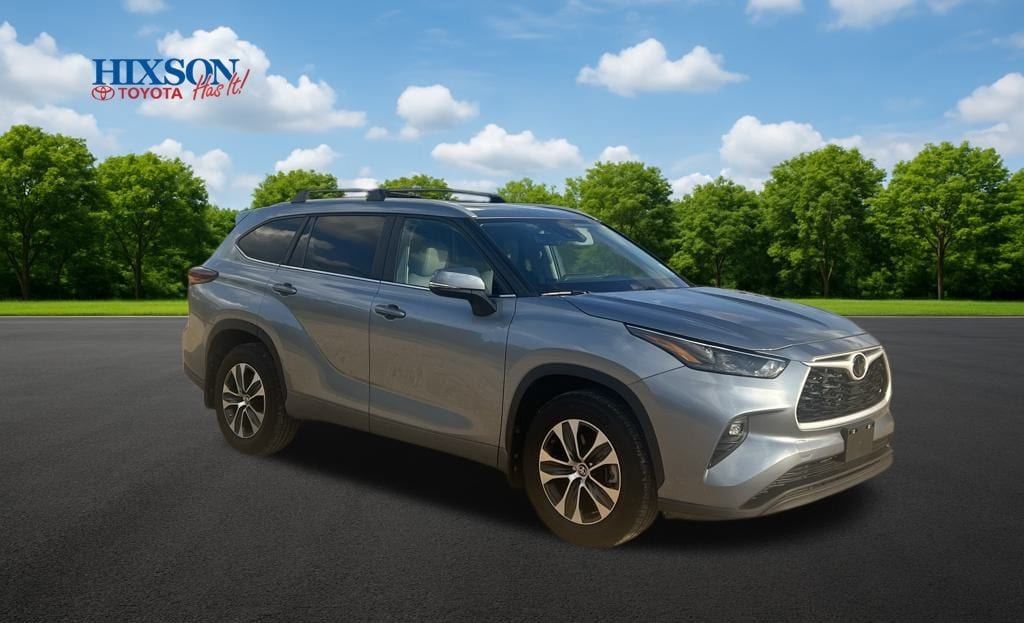 2024 Toyota Highlander XLE's photo
