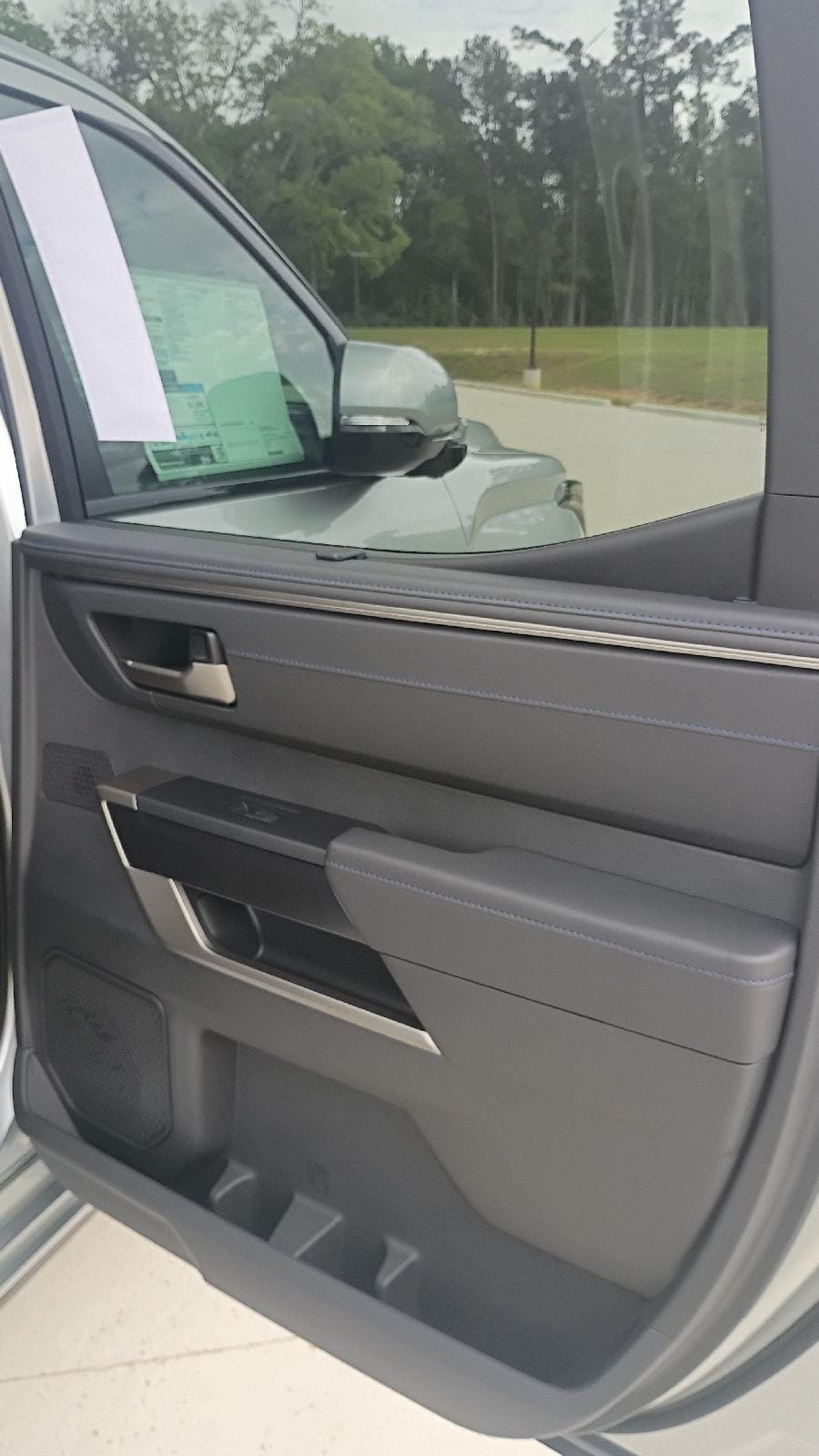 2026 Toyota Tundra Platinum - Photo 16