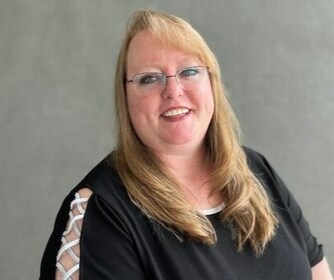 Staff member Kim Morrison from 3bc687935950