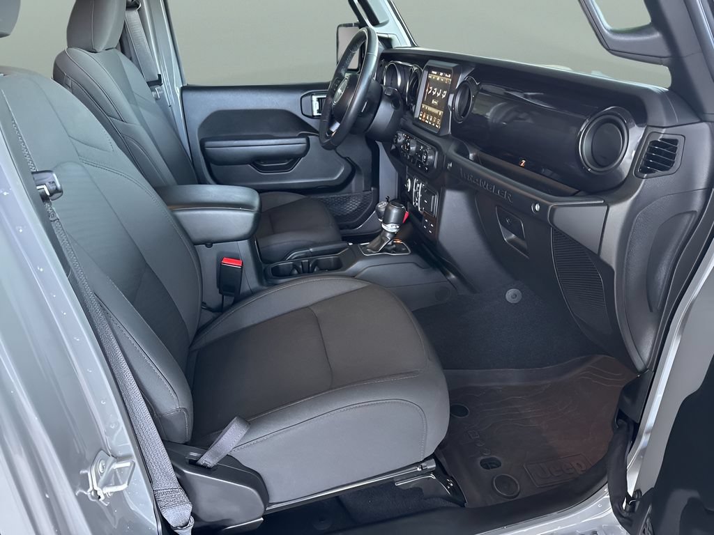 2023 Jeep Wrangler 4-Door Sport Altitude - Photo 24