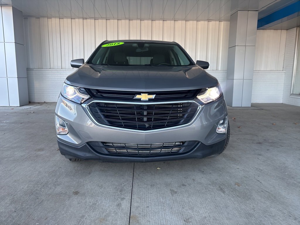 2018 Chevrolet Equinox photo 2