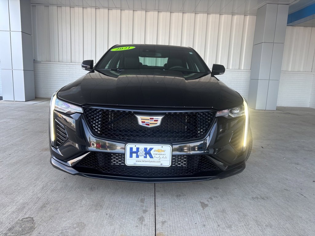 2021 Cadillac CT4 photo 2