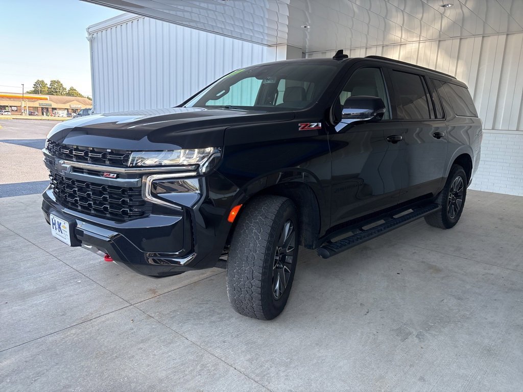 2022 Chevrolet Suburban Z71 photo 3