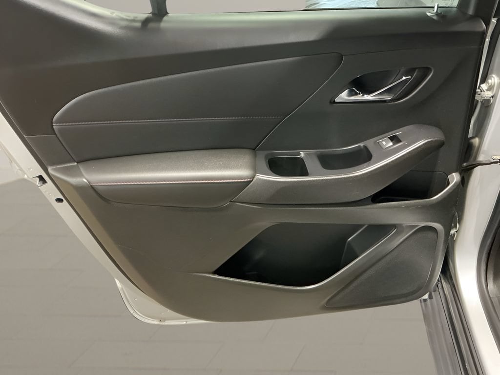 2022 Chevrolet Traverse RS - Photo 18