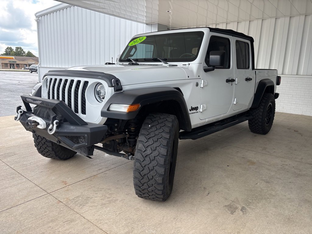 2020 Jeep Gladiator Sport photo 3