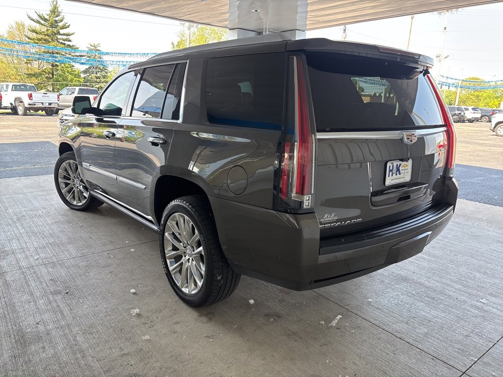 2020 Cadillac Escalade Premium Luxury photo 4