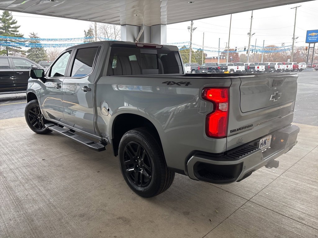 2026 Chevrolet Silverado 1500 RST photo 4