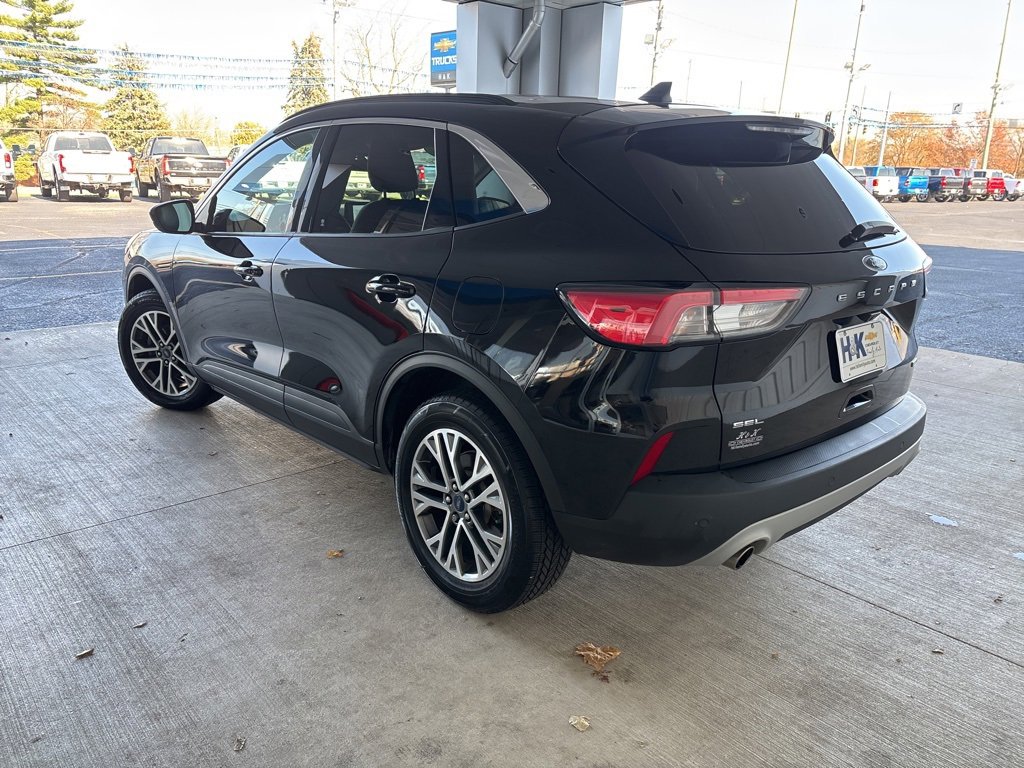 2021 Ford Escape SEL Hybrid photo 4