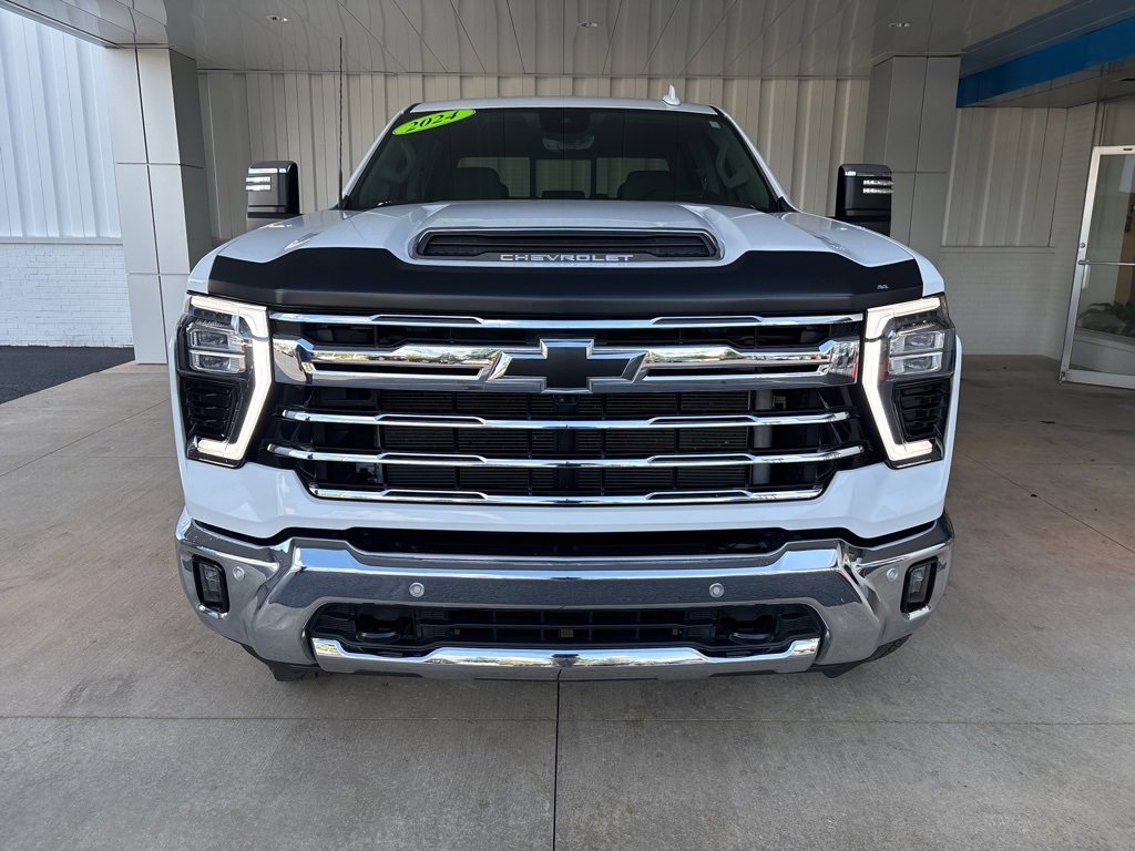 2024 Chevrolet Silverado 2500HD LTZ photo 2