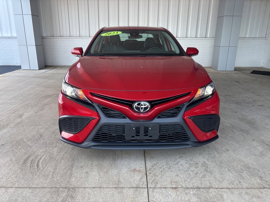 2023 Toyota Camry SE photo 2