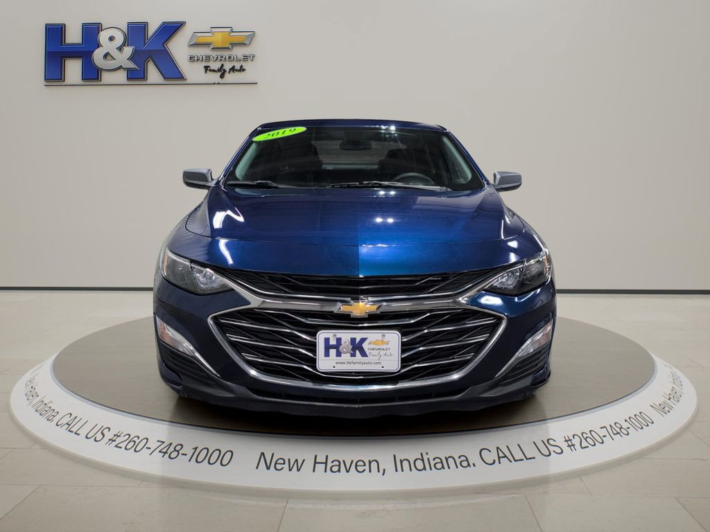 Used 2019 Chevrolet Malibu 1LS with VIN 1G1ZB5ST6KF121131 for sale in New Haven, IN