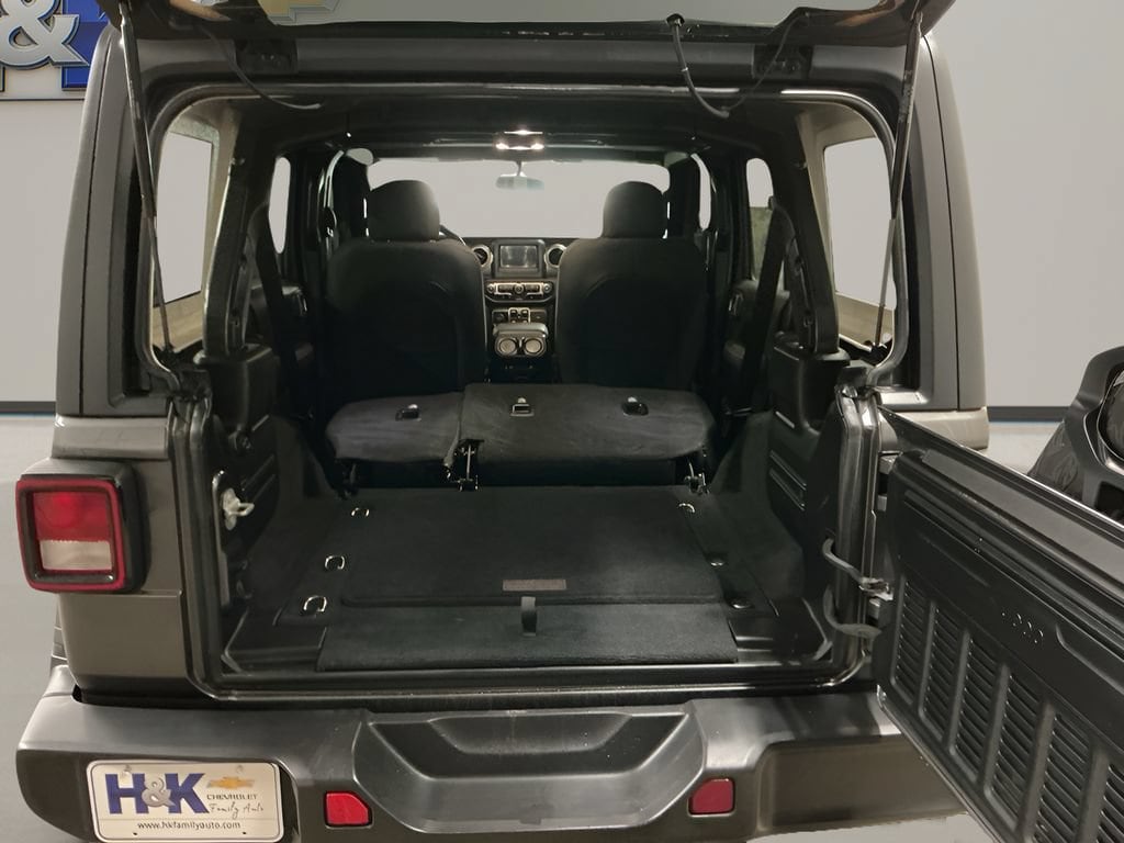 2021 Jeep Wrangler Unlimited Sahara - Photo 8