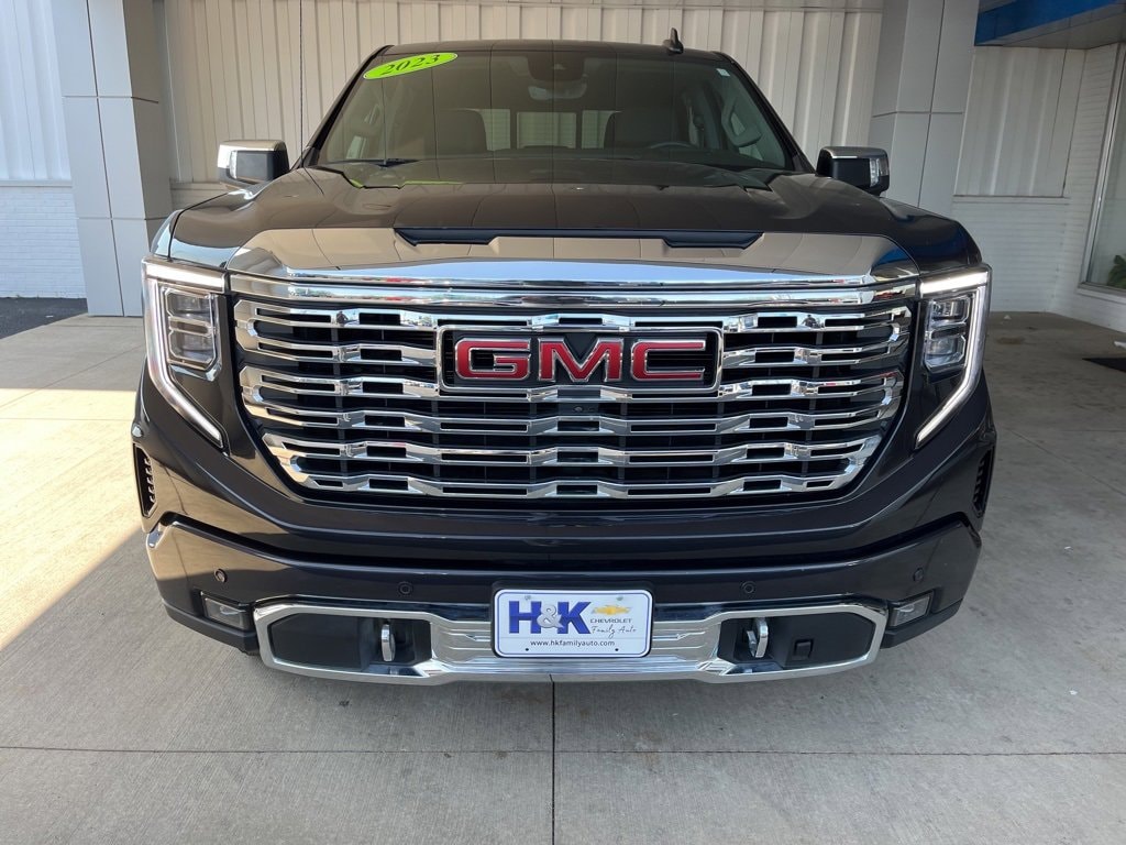 Used 2023 GMC Sierra 1500 Denali with VIN 1GTUUGED9PZ326914 for sale in New Haven, IN