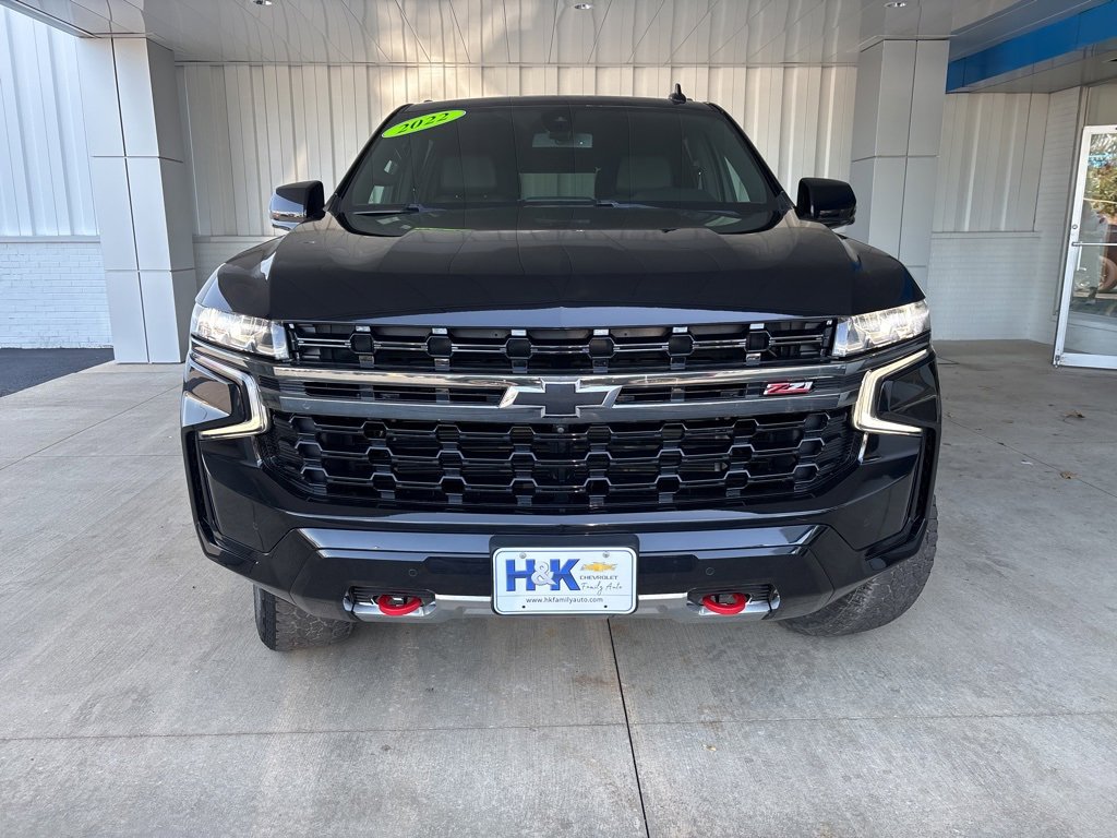 2022 Chevrolet Suburban Z71 photo 2