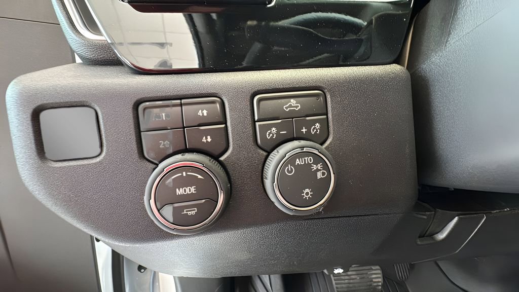 2026 Chevrolet Silverado 1500 LT - Photo 10