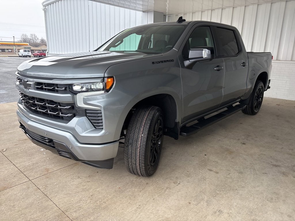 2026 Chevrolet Silverado 1500 RST photo 3