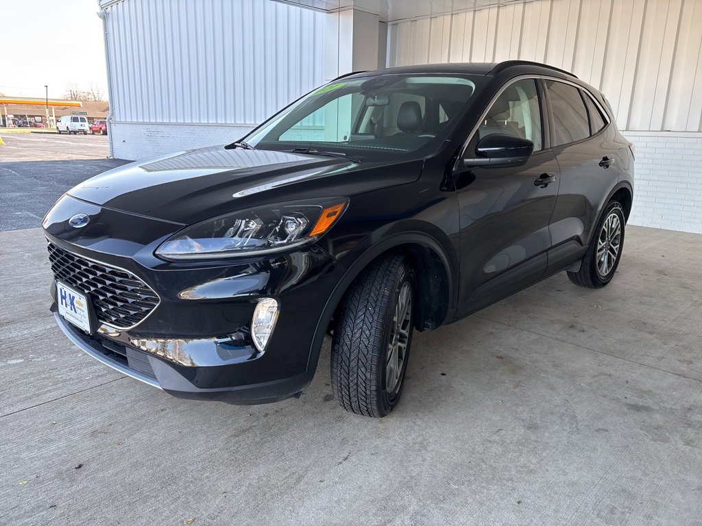 2021 Ford Escape SEL Hybrid photo 3
