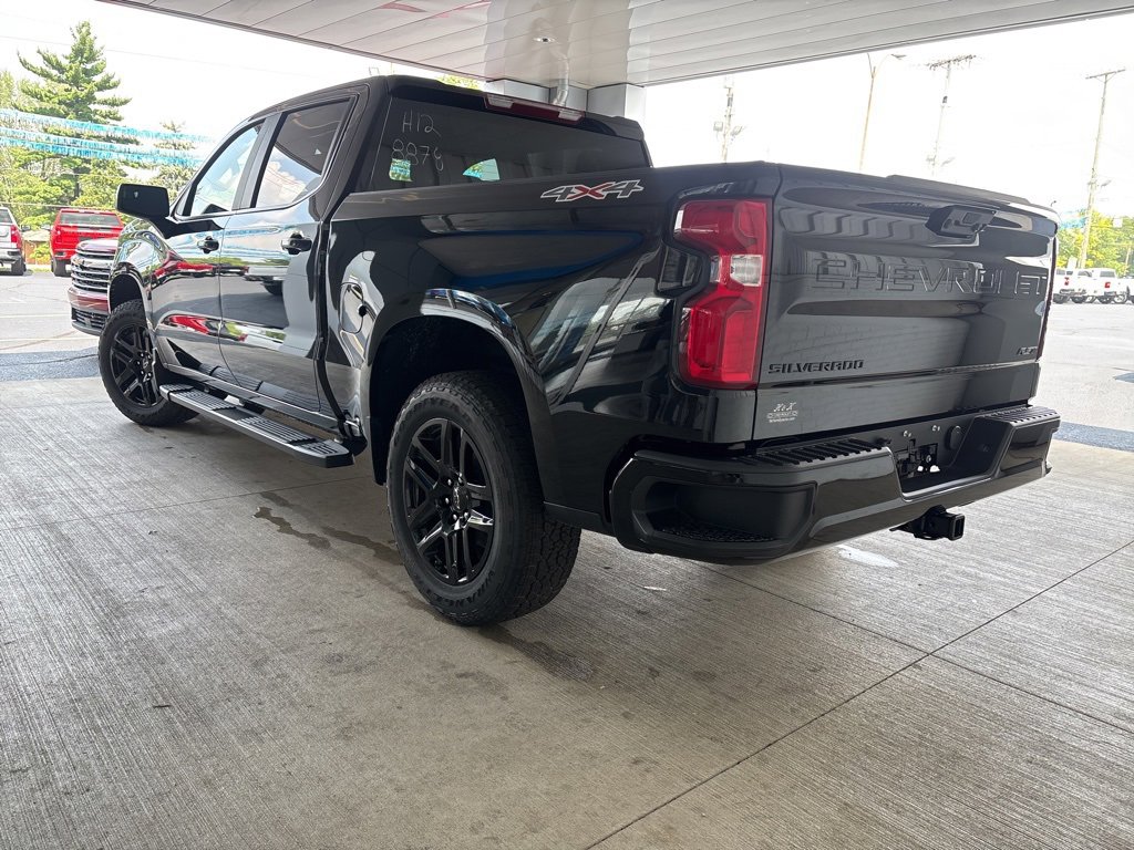 2026 Chevrolet Silverado 1500 RST photo 4