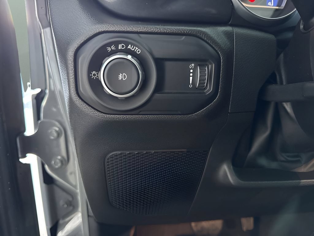2023 Jeep Wrangler 4-Door Sport Altitude - Photo 17