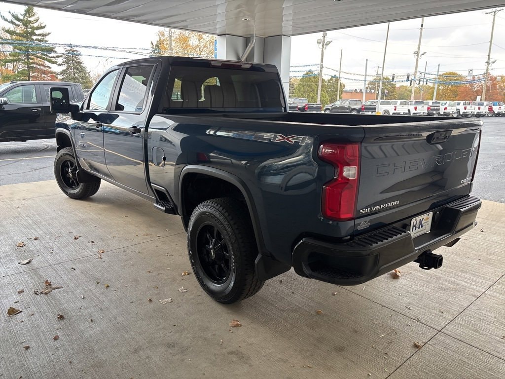 2020 Chevrolet Silverado 2500HD Custom photo 4