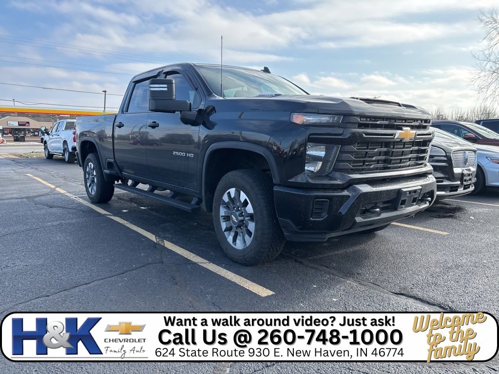 2024 Chevrolet Silverado 2500HD Custom's photo