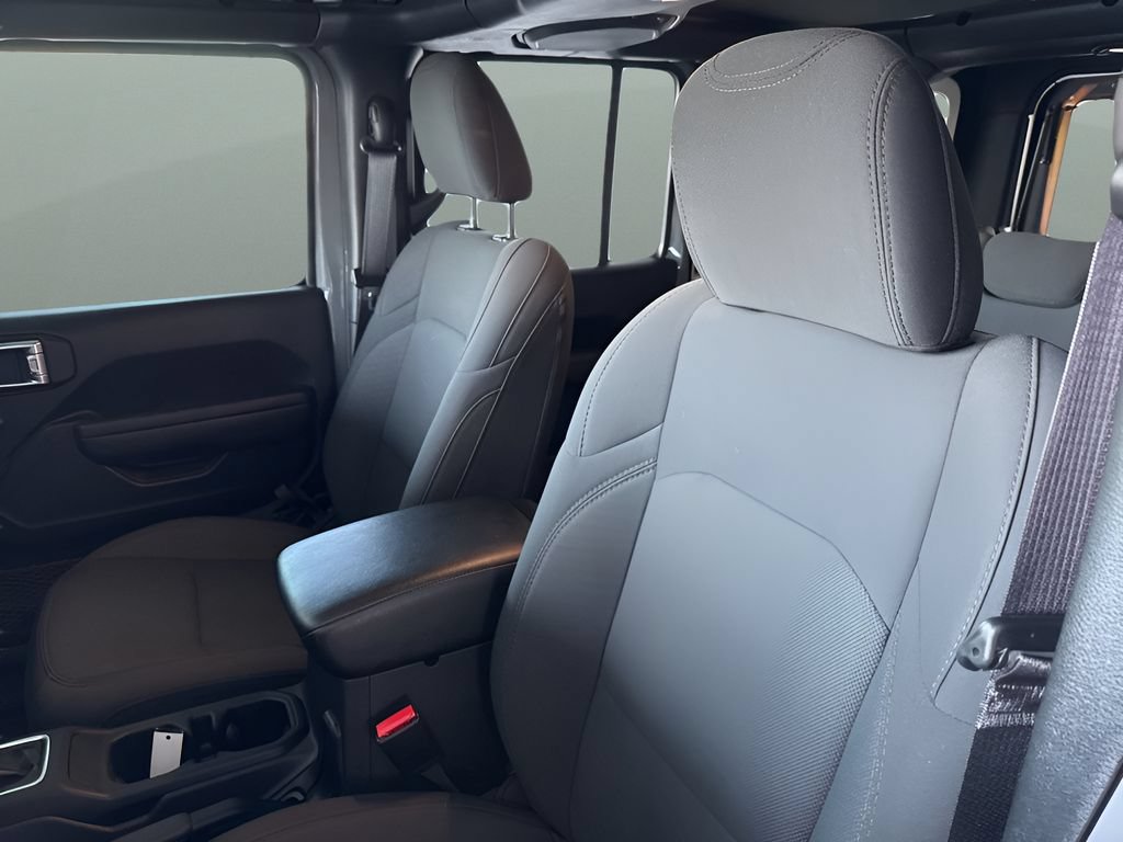 2023 Jeep Wrangler 4-Door Sport Altitude - Photo 20
