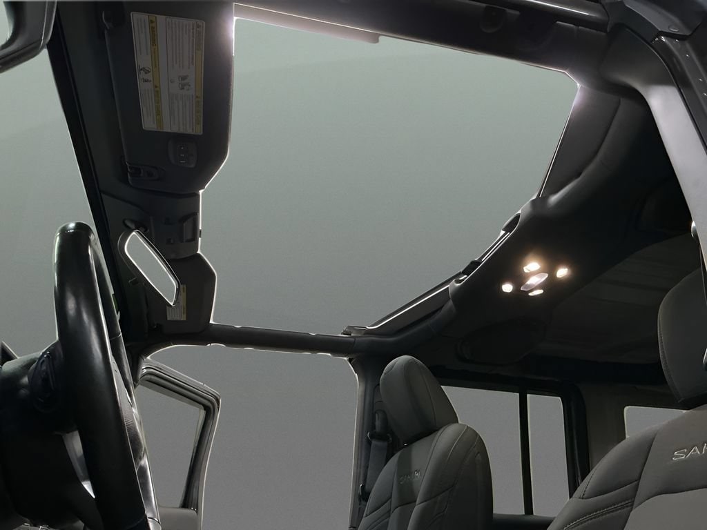 2021 Jeep Wrangler Unlimited Sahara - Photo 18