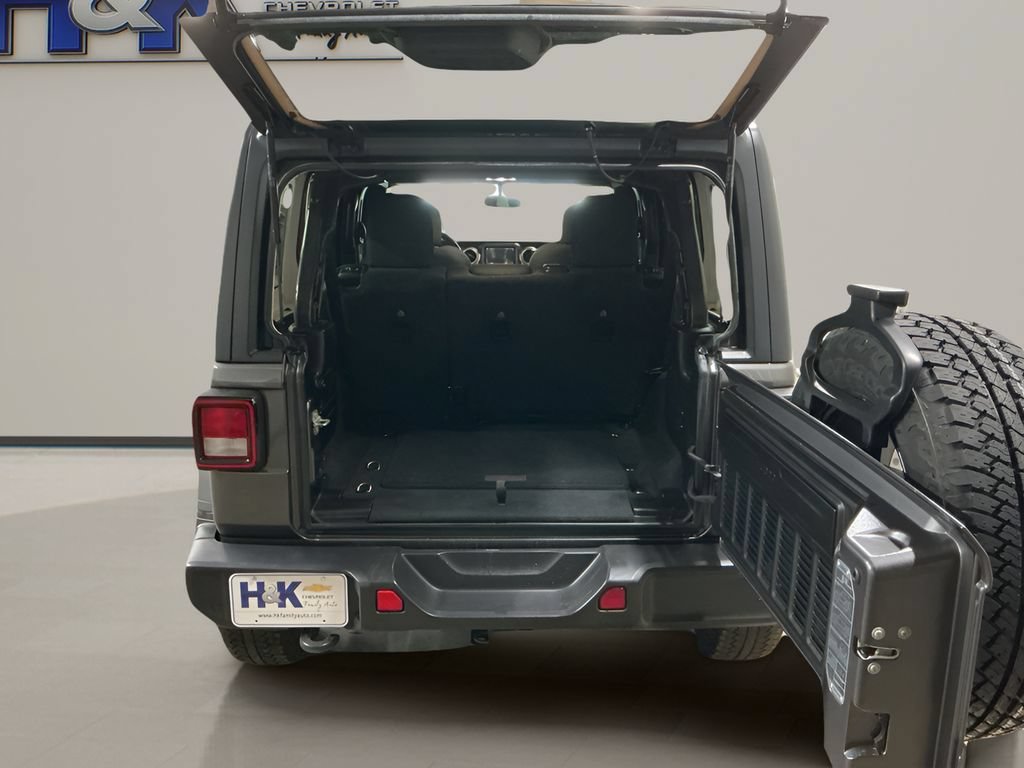 2021 Jeep Wrangler Unlimited Sahara - Photo 28