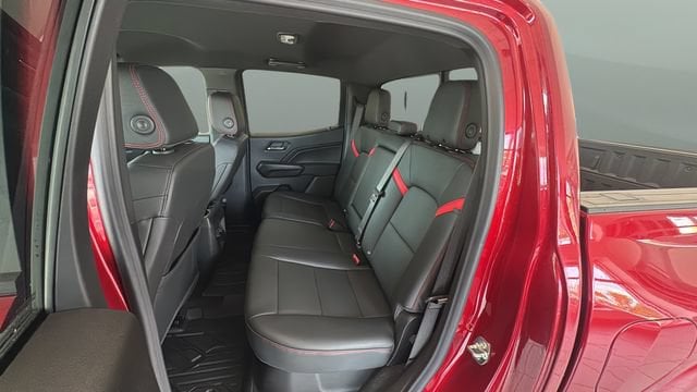 2026 Chevrolet Colorado Z71 - Photo 16