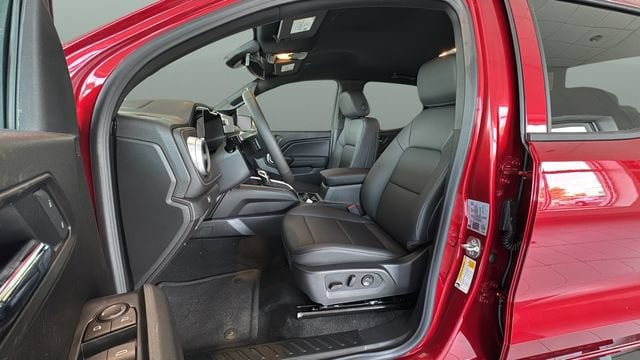 2026 Chevrolet Colorado LT - Photo 9