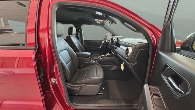 2026 Chevrolet Colorado LT - Photo 18