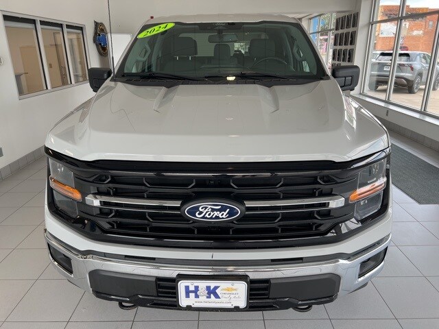 2024 Ford F-150 XLT photo 2