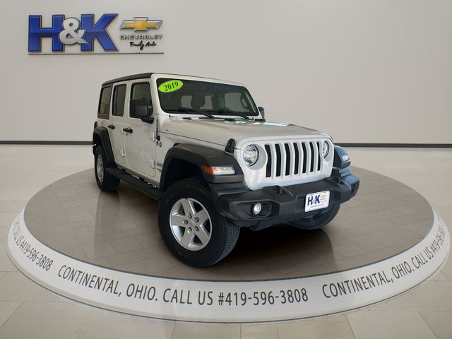 2019 Jeep Wrangler Sport's photo