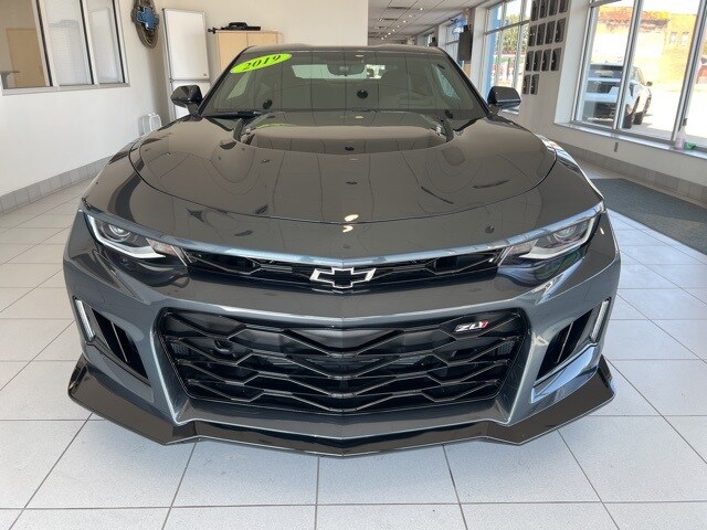2019 Chevrolet Camaro ZL1 photo 2