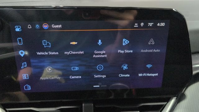 2027 Chevrolet Equinox LT - Photo 12