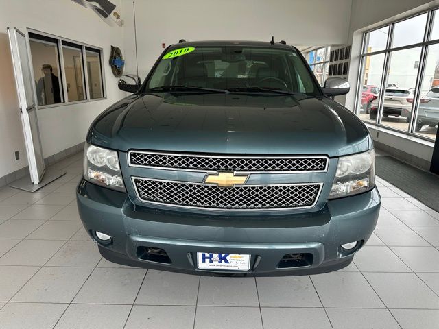 Used 2010 Chevrolet Avalanche LT with VIN 3GNVKFE02AG100813 for sale in Continental, OH