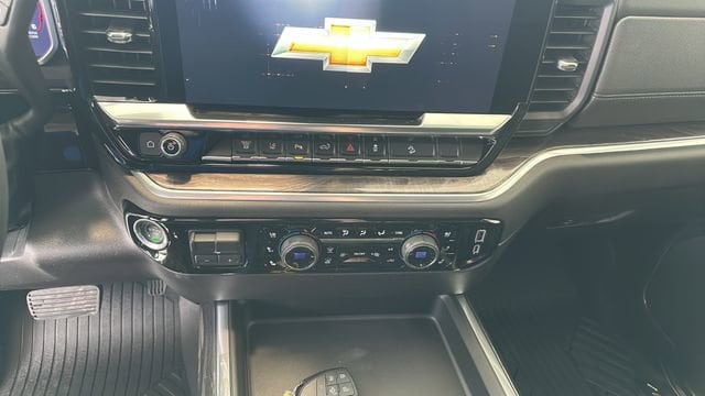 2026 Chevrolet Silverado 2500 HD LTZ - Photo 14
