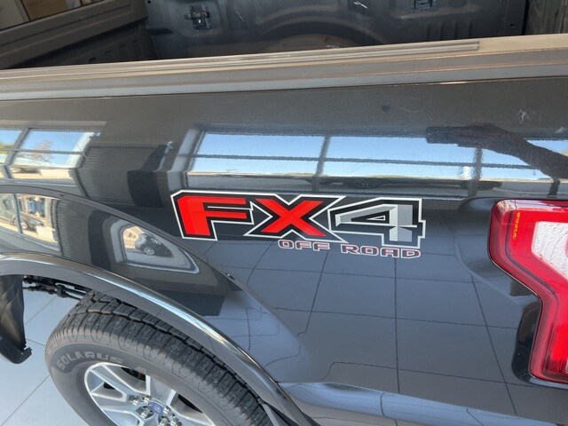 2015 Ford F-150 XLT photo 4