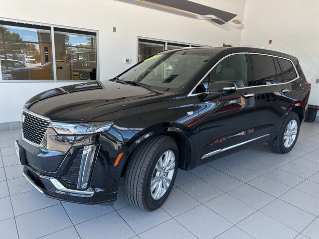2024 Cadillac XT6 Luxury photo 3