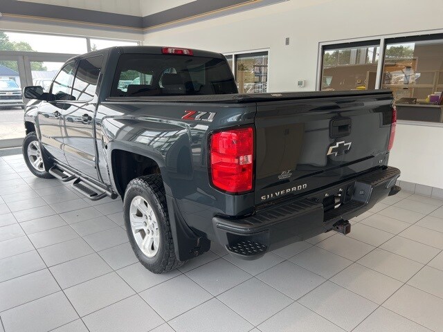 2018 Chevrolet Silverado 1500 LT photo 4