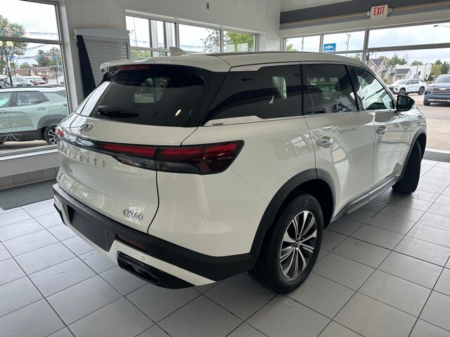 2024 Infiniti QX60 Pure photo 3