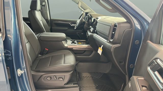 2026 Chevrolet Silverado 2500 HD LTZ - Photo 7
