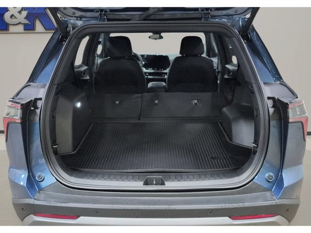 2027 Chevrolet Equinox LT - Photo 25