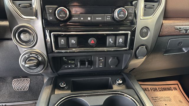 2018 Nissan Titan Platinum Reserve - Photo 18